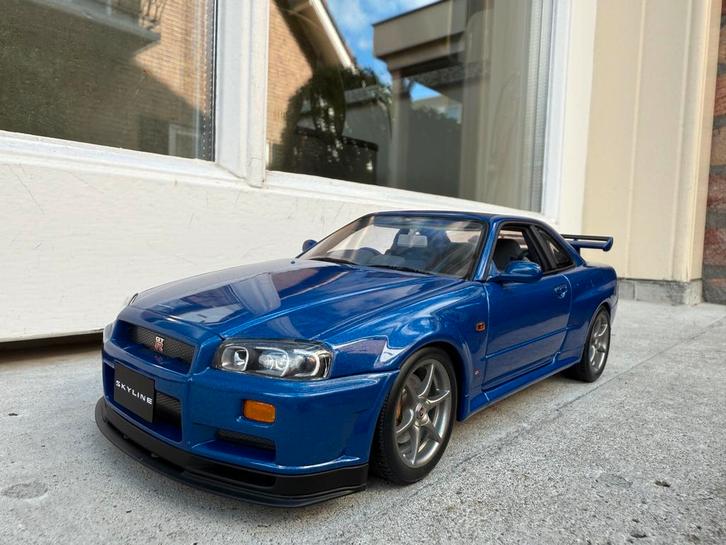 1:18 Nissan Skyline R34 GT-R V-Spec blauw Autoart 77301, Hobby en Vrije tijd, Modelauto's | 1:18, Zo goed als nieuw, Auto, Autoart