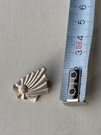 Vintage verzilverd jubileum speldje Shell, Ophalen of Verzenden, Zo goed als nieuw, Merk, Speldje of Pin