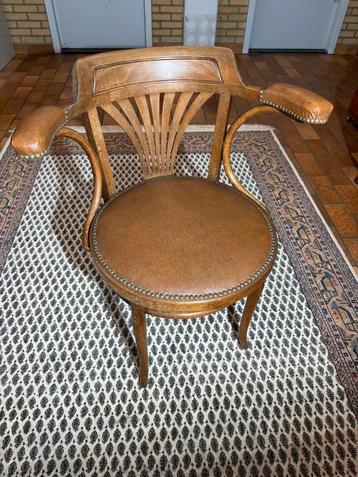 Vintage Thonet stoel made in Austria.478 beschikbaar voor biedingen