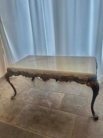 Antieke salontafel onyx blad barok stijl beschikbaar voor biedingen
