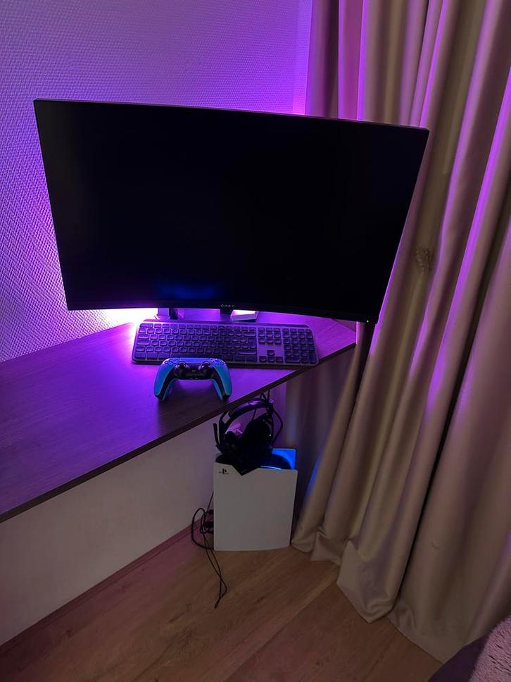 PlayStation 5 Gaming Setup - Astro A50 + Omen Gaming Monitor, Spelcomputers en Games, Games | Sony PlayStation 5, Zo goed als nieuw