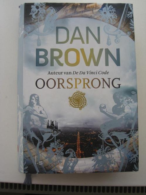 Dan Brown - Oorsprong - hardcover, Boeken, Thrillers, Zo goed als nieuw, Amerika, Ophalen of Verzenden