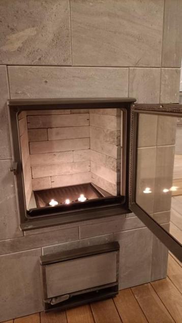 Tulikivi TU 1300 strakke hoeken speksteenkachel speksteen  beschikbaar voor biedingen