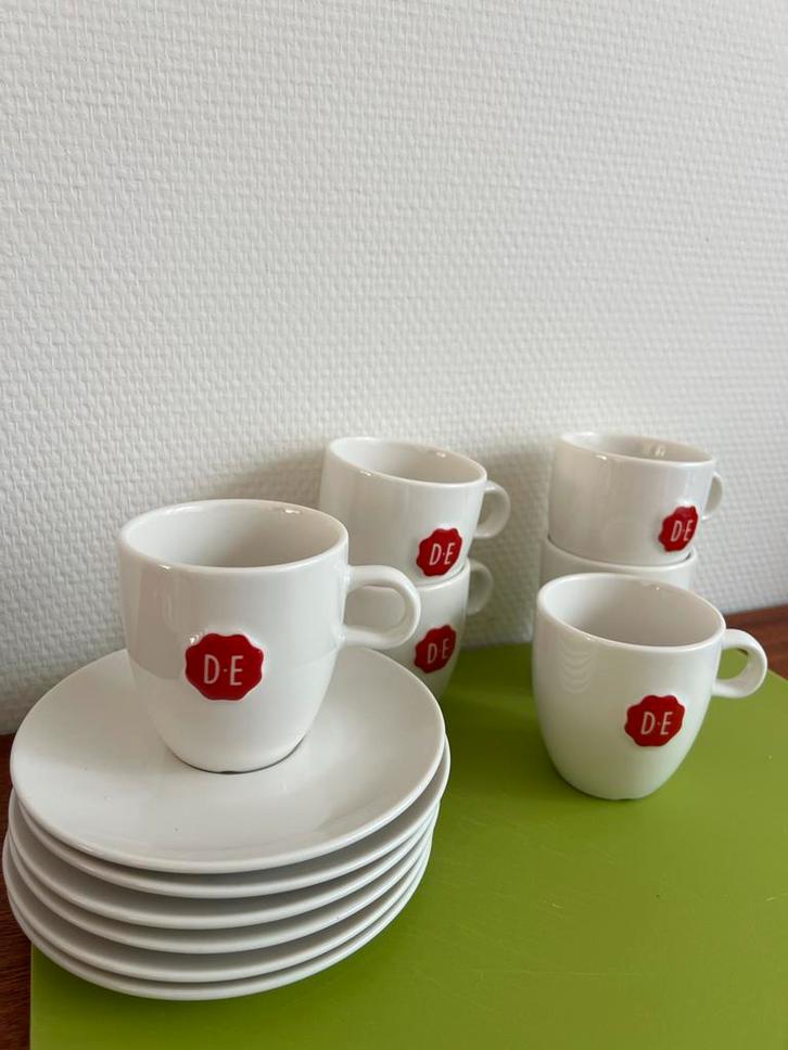 Douwe Egberts Kop en Schotel - Nicolai Carels (6 stuks), Huis en Inrichting, Keuken | Servies, Gebruikt, Kop(pen) en/of Schotel(s)
