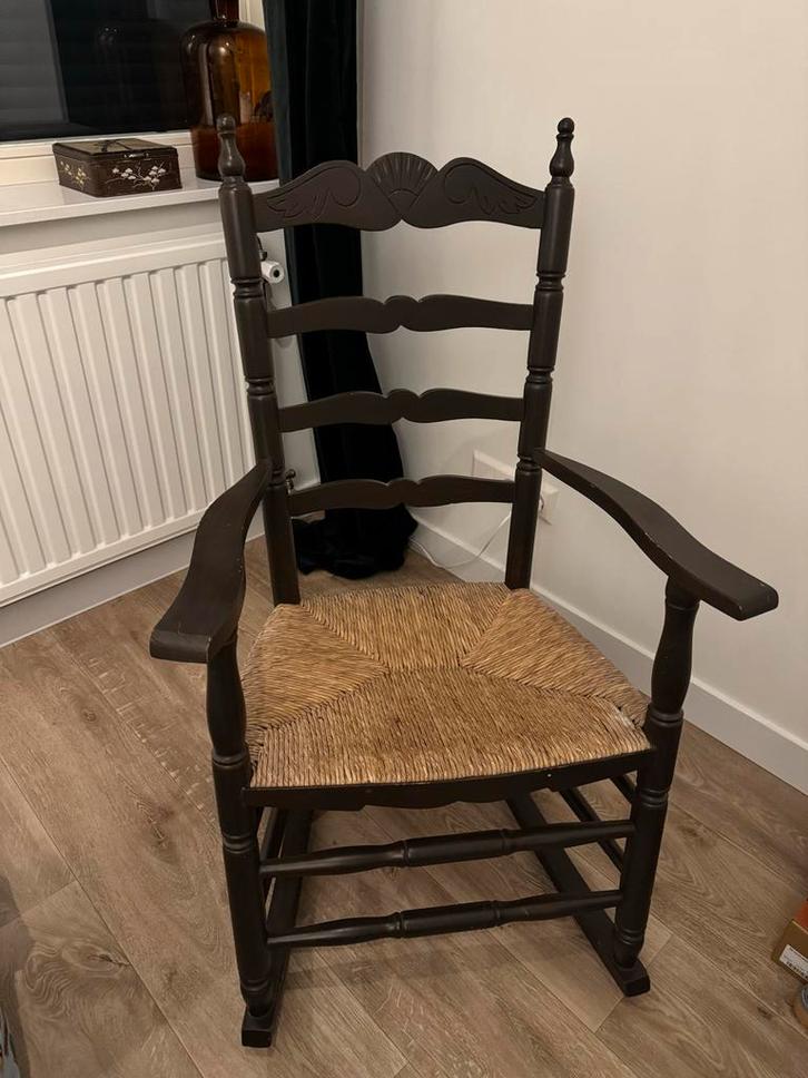 Vintage Schommelstoel met Rietzitting, Antiek en Kunst, Antiek | Meubels | Stoelen en Banken, Ophalen