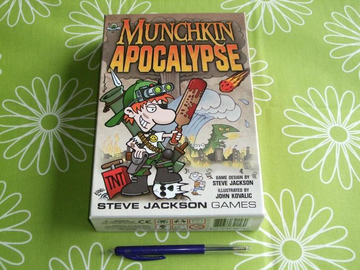 Munchkin Apocalypse van Steve Jackson (Engelstalig), Hobby en Vrije tijd, Gezelschapsspellen | Kaartspellen, Zo goed als nieuw