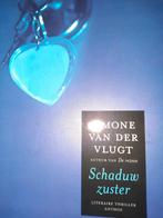 Simone van der Vlugt - Schaduwzuster, Verzenden, Simone van der Vlugt, Zo goed als nieuw, Nederland
