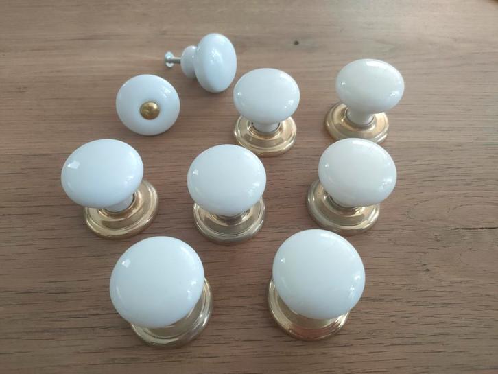 Allerlei porseleinen knopjes voor kastdeurtjes, Doe-het-zelf en Verbouw, Hang- en Sluitwerk, Gebruikt, Overige typen, Overige materialen