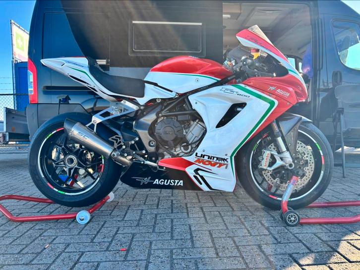 MV Agusta F3 800 circuitmotor, Motoren, Motoren | MV Agusta, Particulier, SuperMoto, meer dan 35 kW, 3 cilinders, Motorrijbewijs A