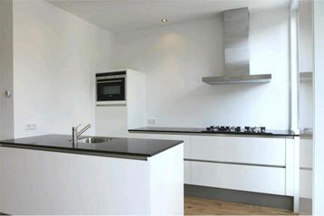 complete keuken (wit) met apparatuur en granieten blad beschikbaar voor biedingen