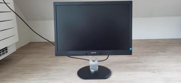 Philips IPS monitor 240p4q 24" 1920x1200 weinig gebruikt! beschikbaar voor biedingen