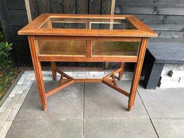 Grote Zeer Fraaie Eiken Winkel Tafel/Kast Vitrine Jaren 30. beschikbaar voor biedingen