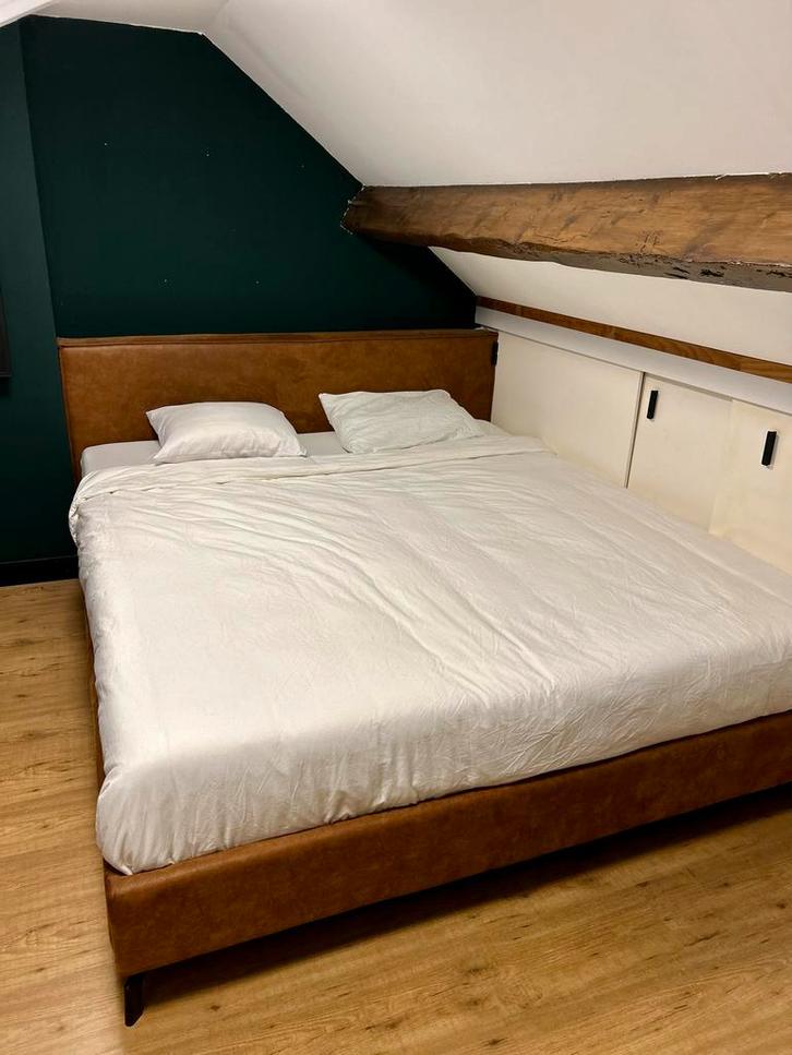 Compleet bed (180x210) met Emma matras, Huis en Inrichting, Slaapkamer | Bedden, Zo goed als nieuw, Tweepersoons, 180 cm, 210 cm