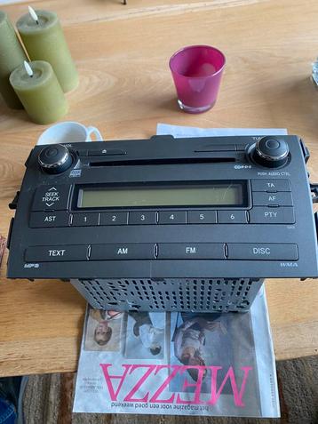 Auto radio toyota corola verso model 2003 beschikbaar voor biedingen