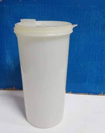Schenkkan Tupperware  beschikbaar voor biedingen