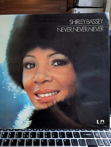 Shirley Bassey - Never, Never, Never beschikbaar voor biedingen