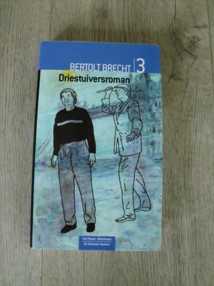 Bertolt Brecht - Driestuiversroman (Hardcover met s.o.), Boeken, Literatuur, Nieuw, Ophalen of Verzenden