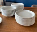 Borden en schalen wit Ikea, Huis en Inrichting, Keuken | Servies, Ophalen, Zo goed als nieuw, Overige stijlen, Bord(en)