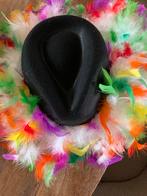 Carnavalshoed met veren, Kleding | Dames, Carnavalskleding en Feestkleding, Ophalen, Carnaval, Maat 46/48 (XL) of groter, Zo goed als nieuw