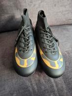 Voetbal schoenen nieuw, Maat XS of kleiner, Ophalen of Verzenden, Nieuw, Schoenen