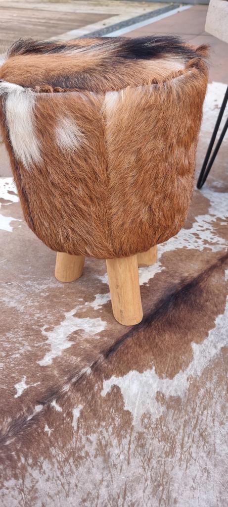 Koeienkleed/set, Huis en Inrichting, Tafels | Bijzettafels, Zo goed als nieuw, Vierkant, Minder dan 45 cm, Minder dan 55 cm, Metaal of Aluminium