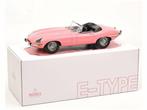 Jaguar E Type Cabriolet 1962 Roze Schaal 1:12 Norev 122721, Hobby en Vrije tijd, Modelauto's | 1:5 tot 1:12, Auto, Ophalen of Verzenden