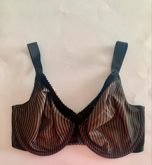 Triumph 85G zwart molded full cup, Kleding | Dames, Ondergoed en Lingerie, BH, Zwart, Verzenden
