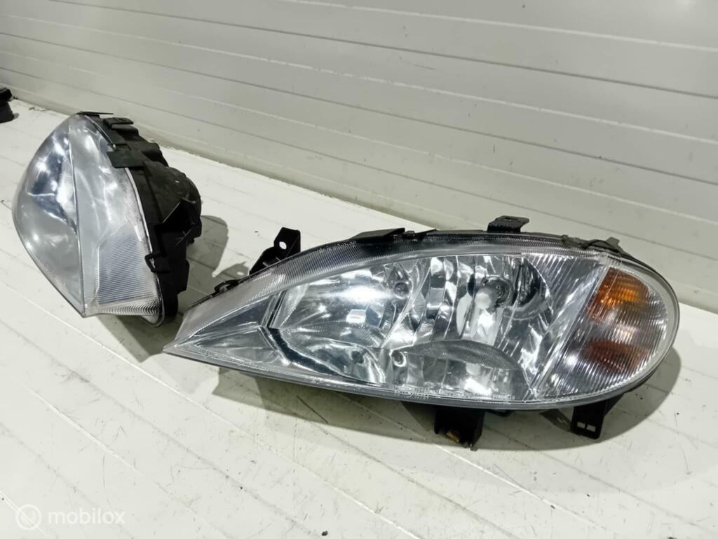 Koplamp Renault Megane 5511131R 5511131L, Auto-onderdelen, Verlichting, Gebruikt, Ophalen of Verzenden