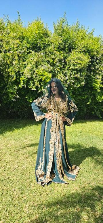 Prachtige nieuwe  henna Jurk beschikbaar voor biedingen