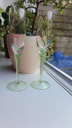 Retro Vintage Groene Gedraaide Wijnglazen, Verzamelen, Glas en Borrelglaasjes, Ophalen of Verzenden, Overige typen