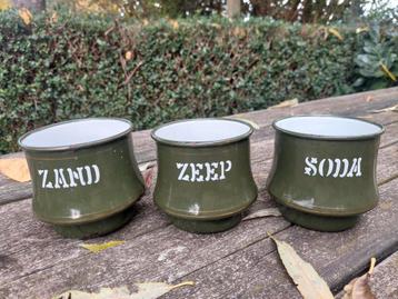 Zand Zeep en Soda Emaille beschikbaar voor biedingen