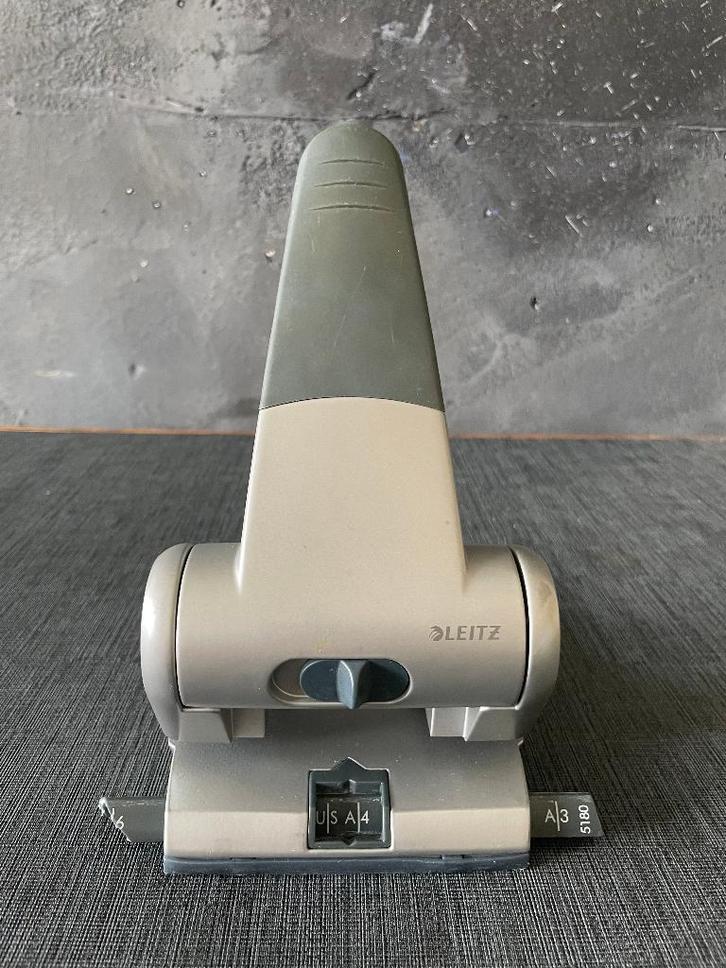 Leitz Heavy Duty Perforator type 5180 - gegoten aluminium, Diversen, Bureau-accessoires, Gebruikt, Ophalen of Verzenden