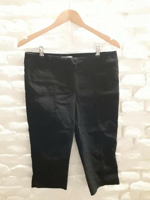 capri broek yessica maat 40, Kleding | Dames, Broeken en Pantalons, Zo goed als nieuw, Maat 38/40 (M), Zwart, Driekwart, Verzenden