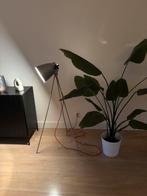 Moderne stalamp driepoot aluminium look, Ophalen, 100 tot 150 cm, Zo goed als nieuw, Metaal