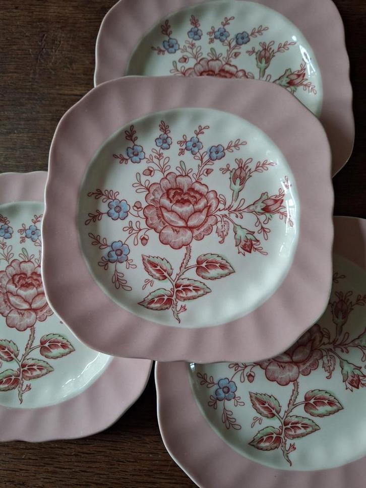 4 Johnson Brothers Rose Chintz ontbijtbordjes vierkant, set, Antiek en Kunst, Antiek | Schalen, Ophalen of Verzenden