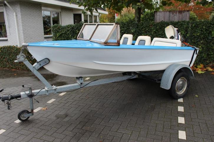 Motorboot 35PK, Watersport en Boten, Motorboten en Motorjachten, Gebruikt, Polyester, Tot 6 meter, Benzine, Buitenboordmotor, 30 tot 50 pk