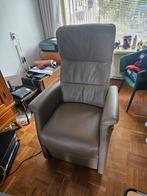 Sta op stoel inclusief bon. Kort in gebruik echt leer, Huis en Inrichting, Fauteuils, Ophalen, Zo goed als nieuw, Leer, 50 tot 75 cm