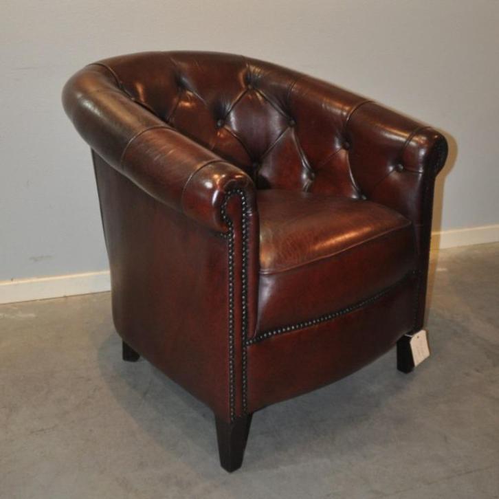 Nieuwe gecapitonneerde schapenleren fauteuil, Huis en Inrichting, Fauteuils, Nieuw, Leer, 50 tot 75 cm, 75 tot 100 cm, Ophalen
