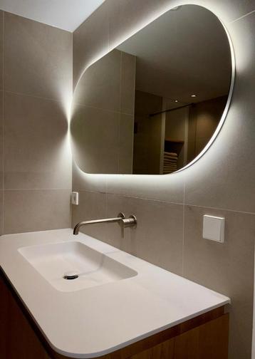Balmani badkamer spiegel / verwarmd en met LED verlichting. beschikbaar voor biedingen