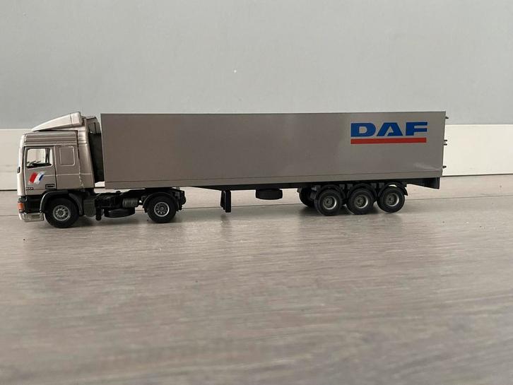 Tekno DAF95 met Oplegger, Hobby en Vrije tijd, Modelauto's | 1:50, Zo goed als nieuw, Bus of Vrachtwagen, Tekno, Ophalen of Verzenden