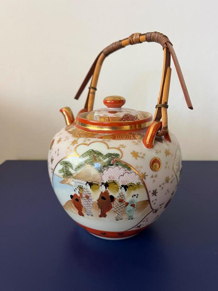 Theepot Porselein Japans Kutani, Antiek en Kunst, Antiek | Porselein, Ophalen of Verzenden
