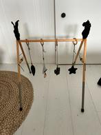 Handgemaakte babygym (legergrown zwart grijs hout), Ophalen, Zo goed als nieuw