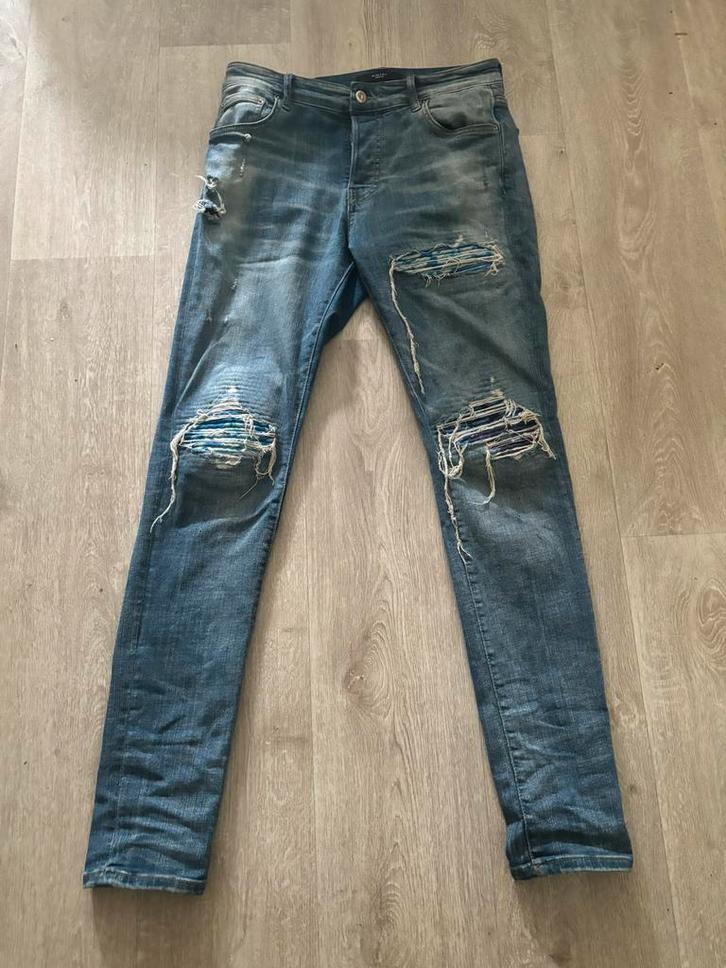Amiri broek Maat M, Kleding | Heren, Spijkerbroeken en Jeans, Gedragen, W33 - W34 (confectie 48/50), Blauw, Ophalen of Verzenden
