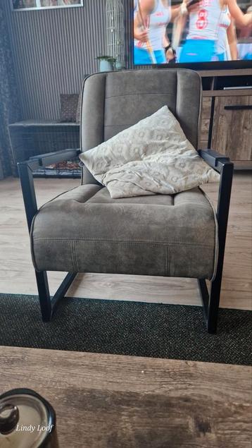 Mooie fauteuil zgan grijsgroen