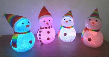 Kerst Sneeuwpoppen kleur veranderd  beschikbaar voor biedingen