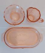 Rose glas suikerpot en melkkannetje op schaaltje. (ROOMSTEL), Antiek en Kunst, Antiek | Glas en Kristal, Ophalen