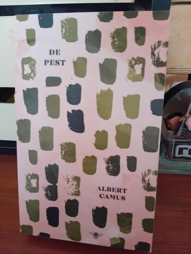 Albert Camus - De pest, Boeken, Literatuur, Zo goed als nieuw, Verzenden
