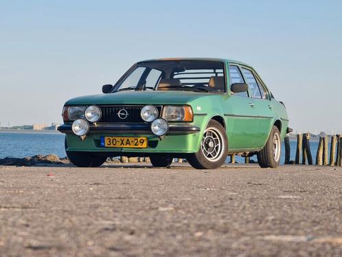 Opel Ascona 2.2 injectie 5 bak, recaro, hella, ATS, Auto's, Opel, Bedrijf, Ophalen