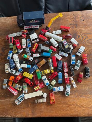 SUPER KOOPJE Sinterklaas:79 vintage auto's allerlei merken.  beschikbaar voor biedingen
