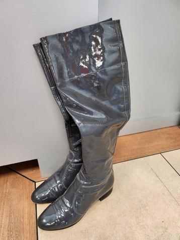 Marccain dameslaars EU maat 38 kleur grijs glanzend. beschikbaar voor biedingen